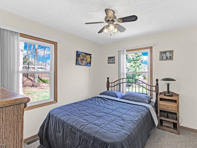 63 W Mohawk Drive , Malvern, OH 44644 Photo 16