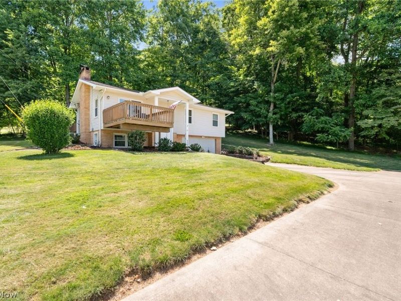 63 W Mohawk Drive, Malvern, OH 44644 Photo 24