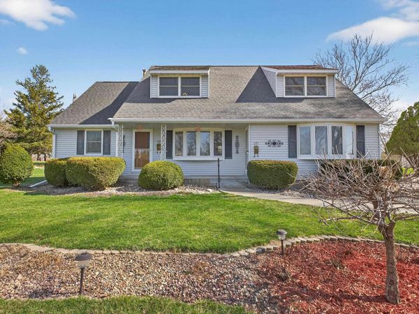 125-127 Wallace Place, Waterloo, IA 50702