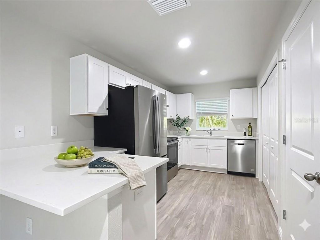 9474 N Camel Drive, Dunnellon, FL 34434 Photo