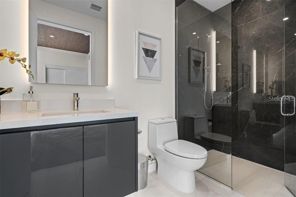 111 Golden Gate Point , Unit 802PH, Sarasota, FL 34236 Photo