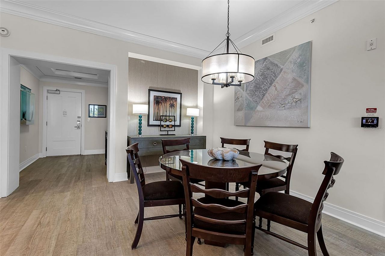 915 Seaside Drive, Unit 310, Sarasota, FL 34242 Photo