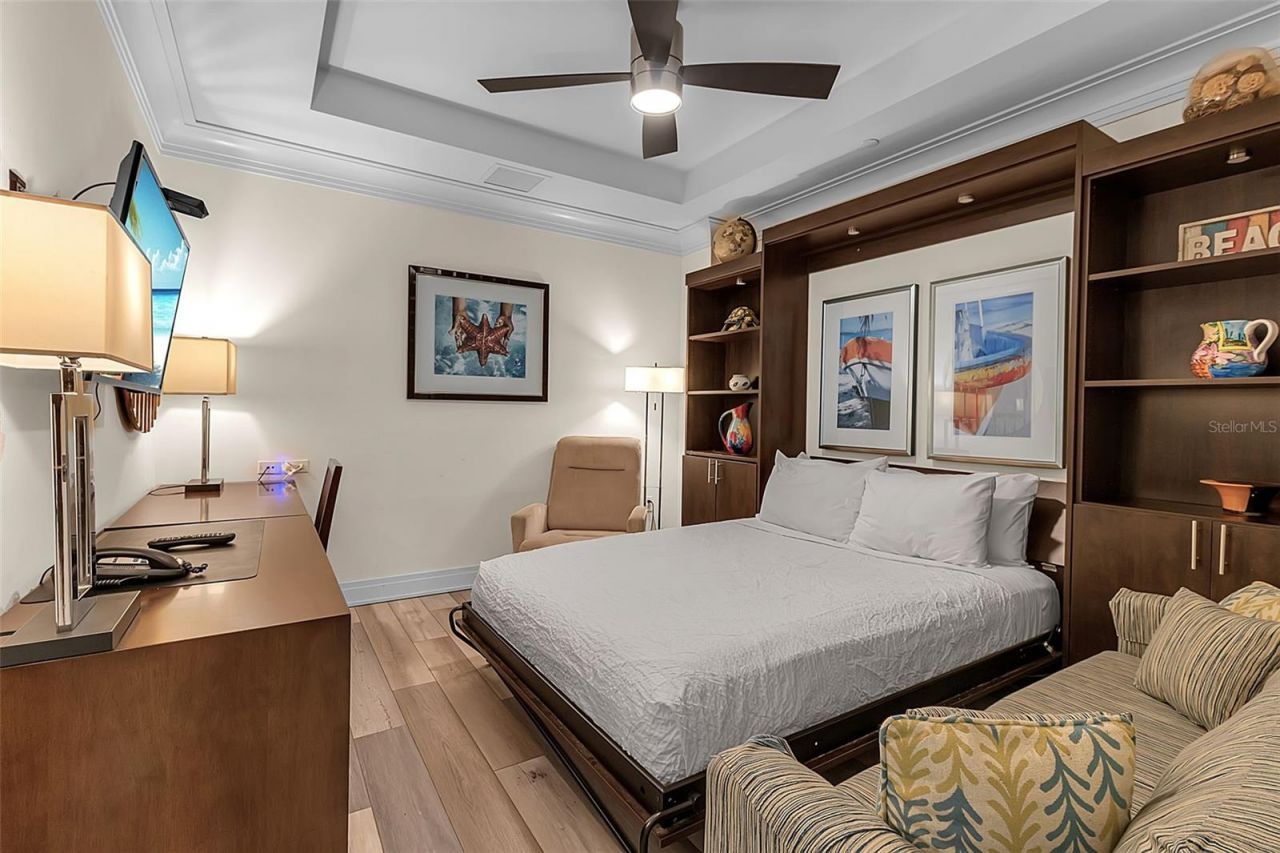 915 Seaside Drive, Unit 310, Sarasota, FL 34242 Photo