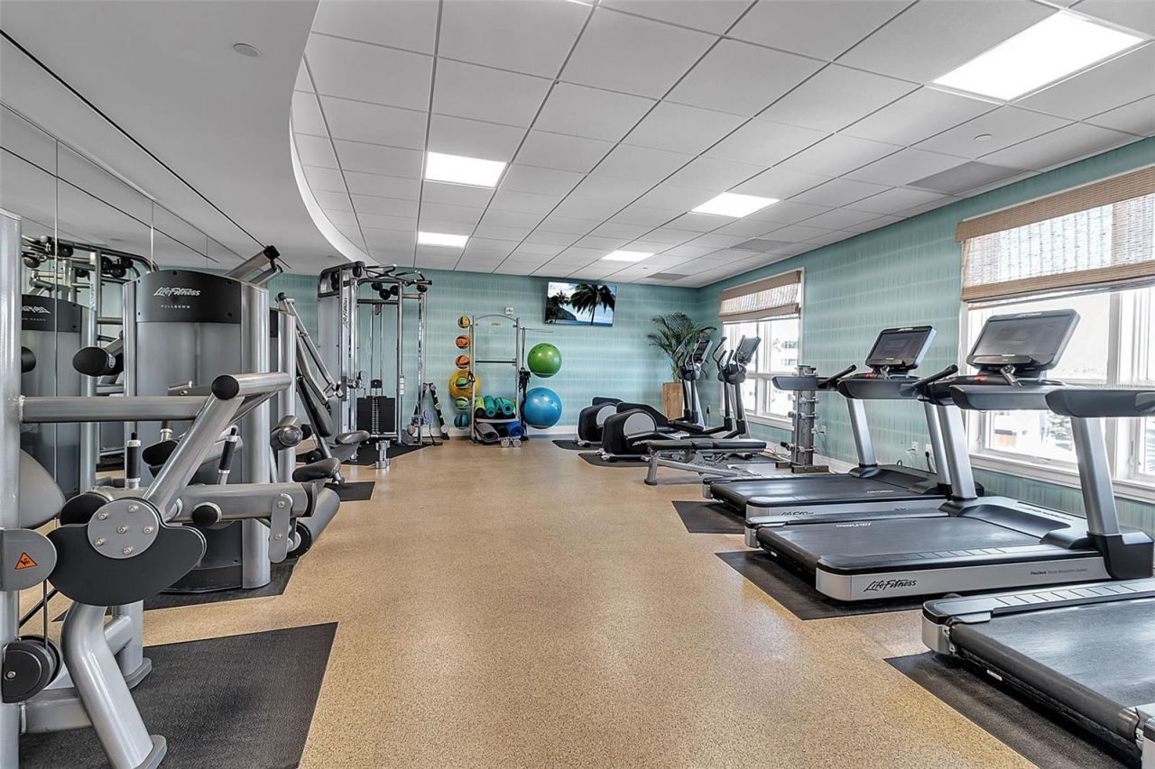 915 Seaside Drive, Unit 310, Sarasota, FL 34242 Photo