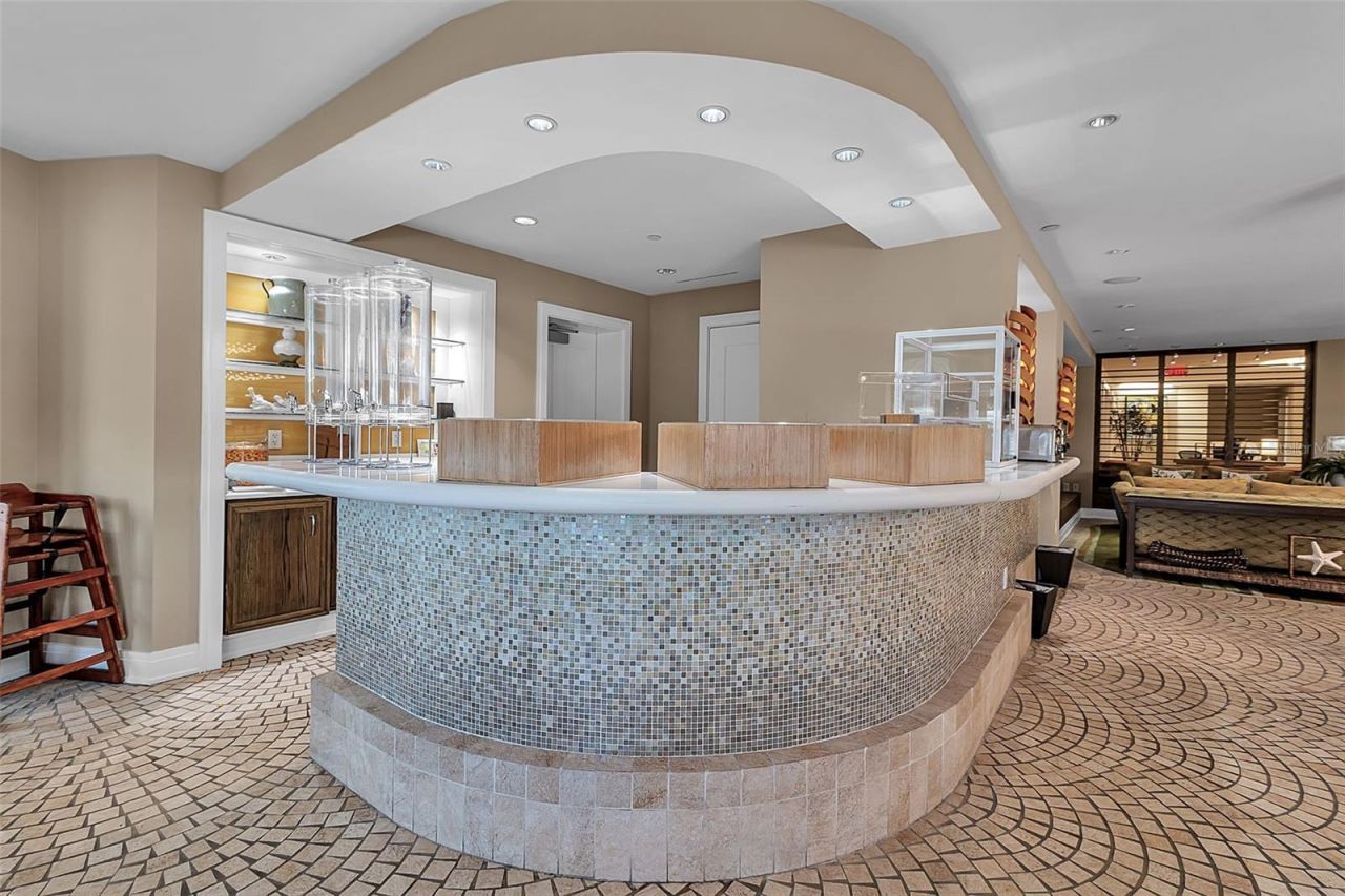 915 Seaside Drive, Unit 310, Sarasota, FL 34242 Photo