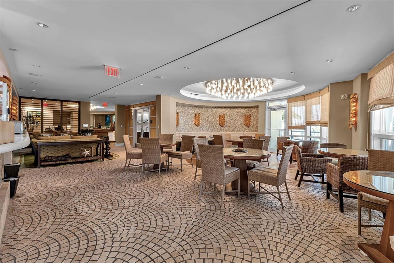 915 Seaside Drive, Unit 310, Sarasota, FL 34242 Photo