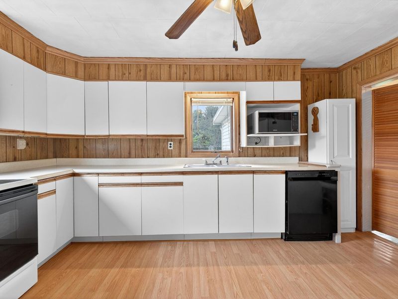 259 Grove Street , Richwood, OH 43344 Photo 4