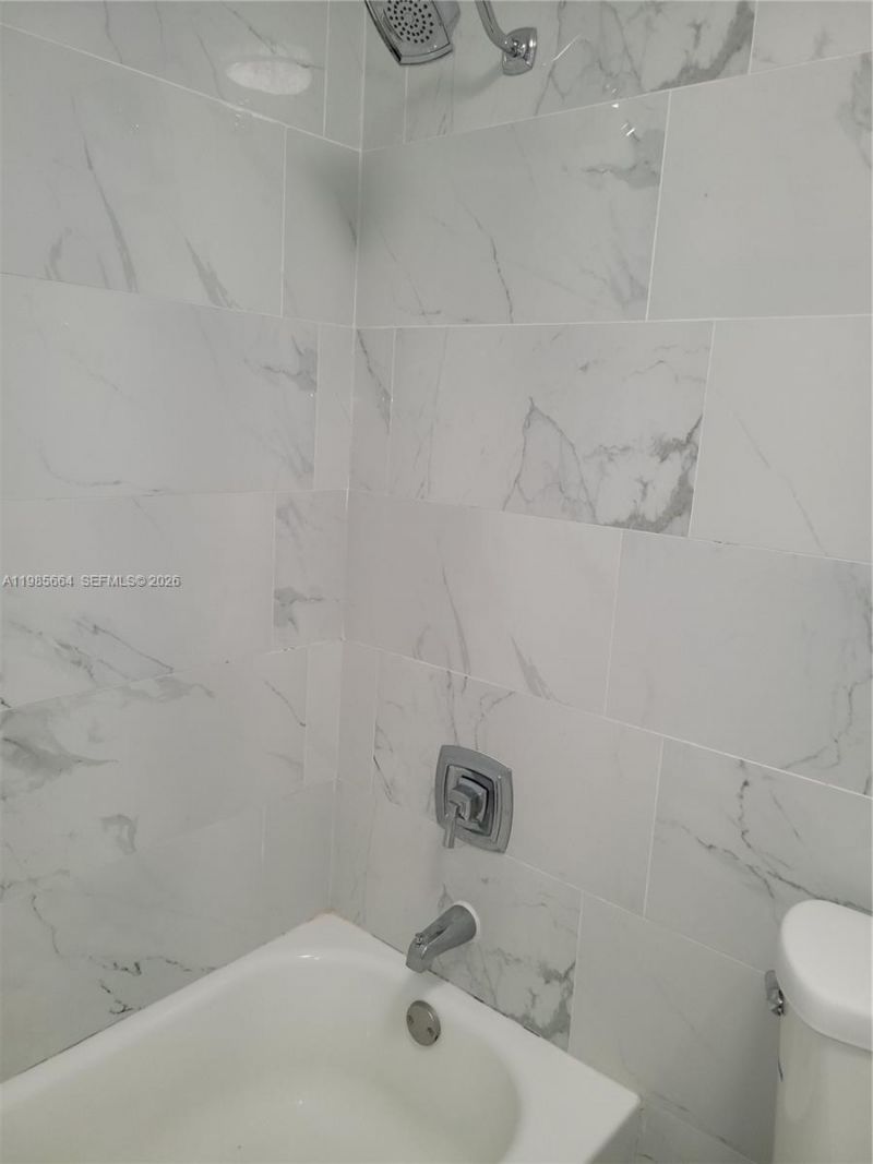 14389 Kendale Lakes Cir , Unit 14389, Miami, FL 33183 Photo