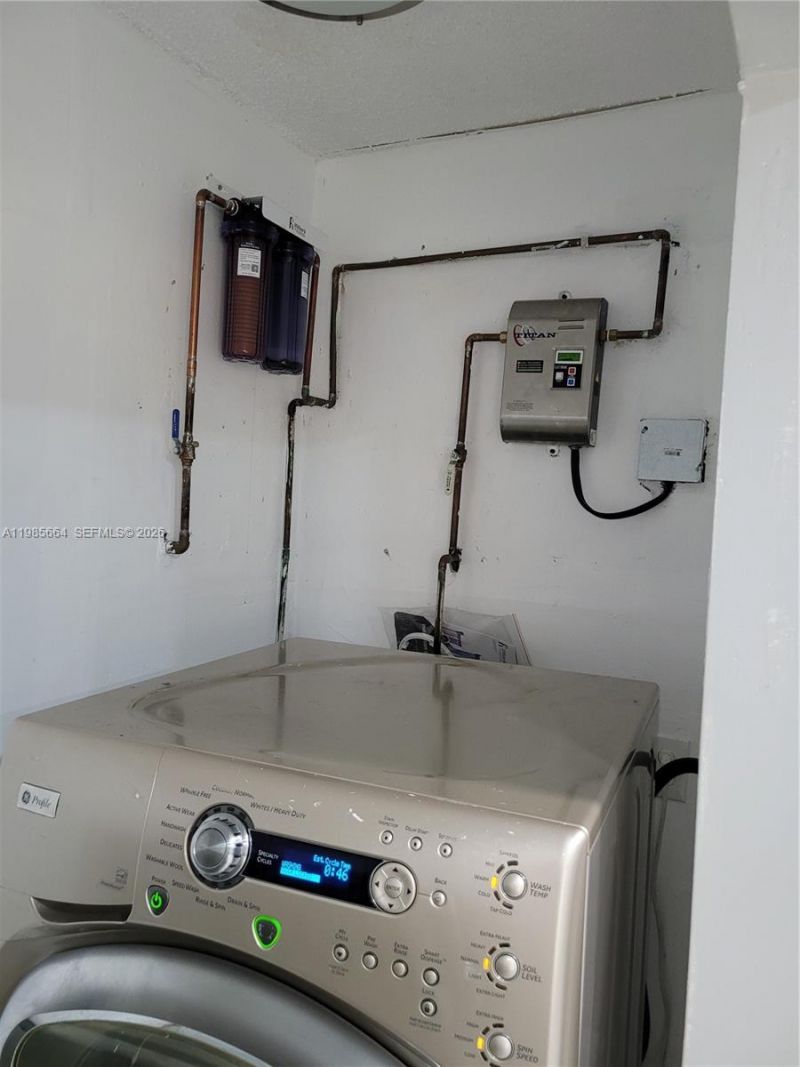 14389 Kendale Lakes Cir , Unit 14389, Miami, FL 33183 Photo