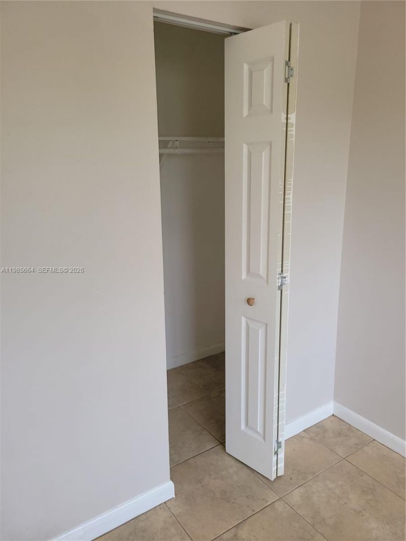 14389 Kendale Lakes Cir , Unit 14389, Miami, FL 33183 Photo