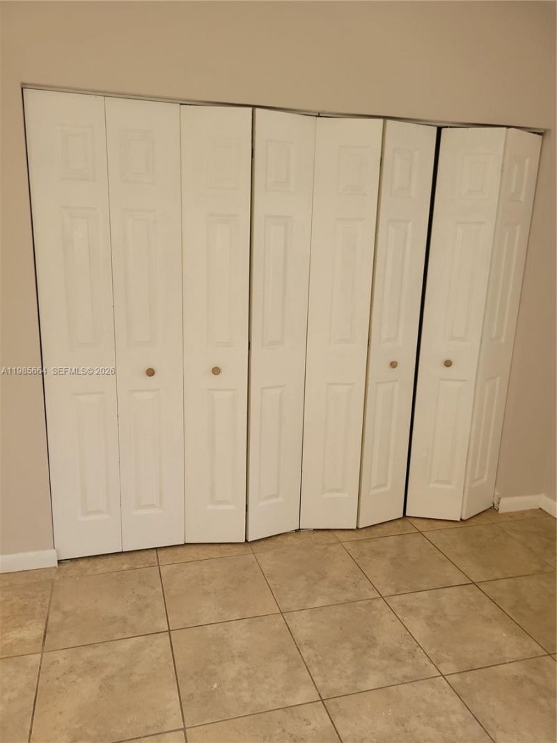 14389 Kendale Lakes Cir , Unit 14389, Miami, FL 33183 Photo