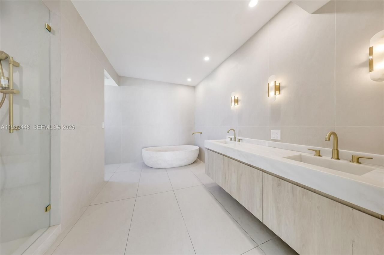 1865 S Ocean Dr, Unit 21C, Hallandale Beach, FL 33009 Photo