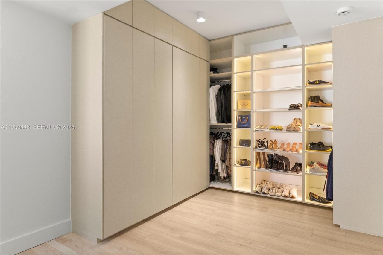 1865 S Ocean Dr, Unit 21C, Hallandale Beach, FL 33009 Photo