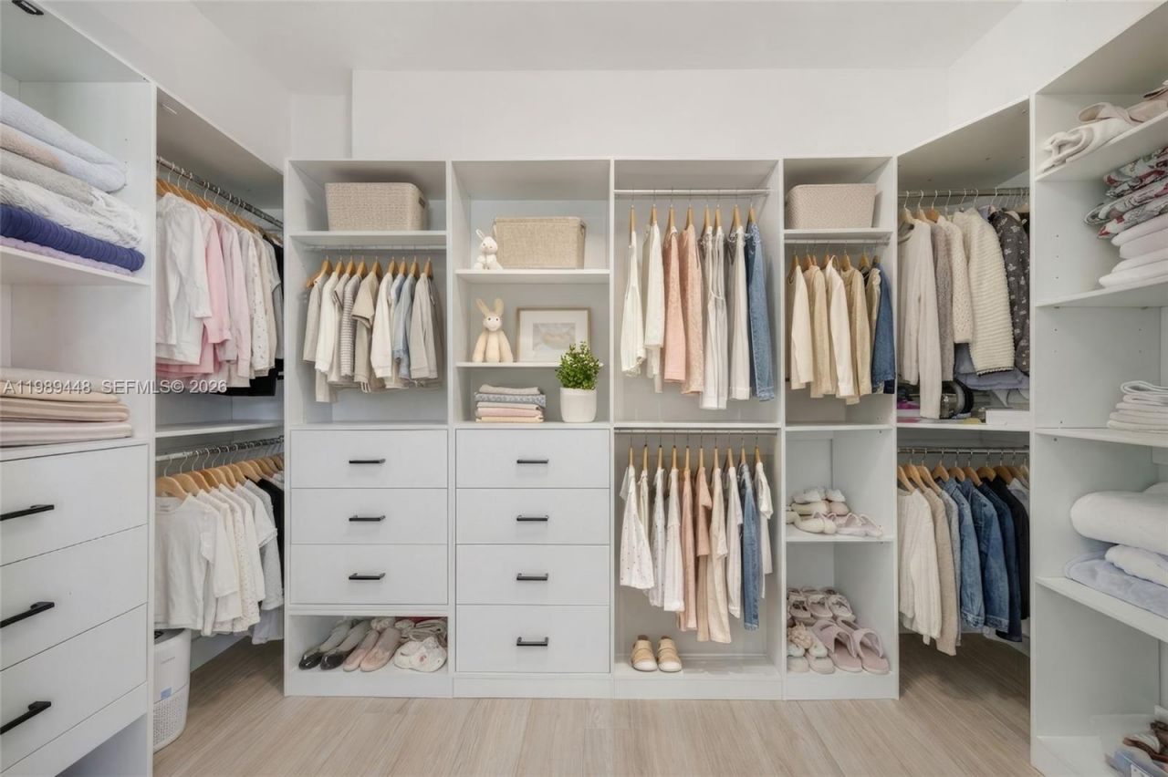 1865 S Ocean Dr, Unit 21C, Hallandale Beach, FL 33009 Photo