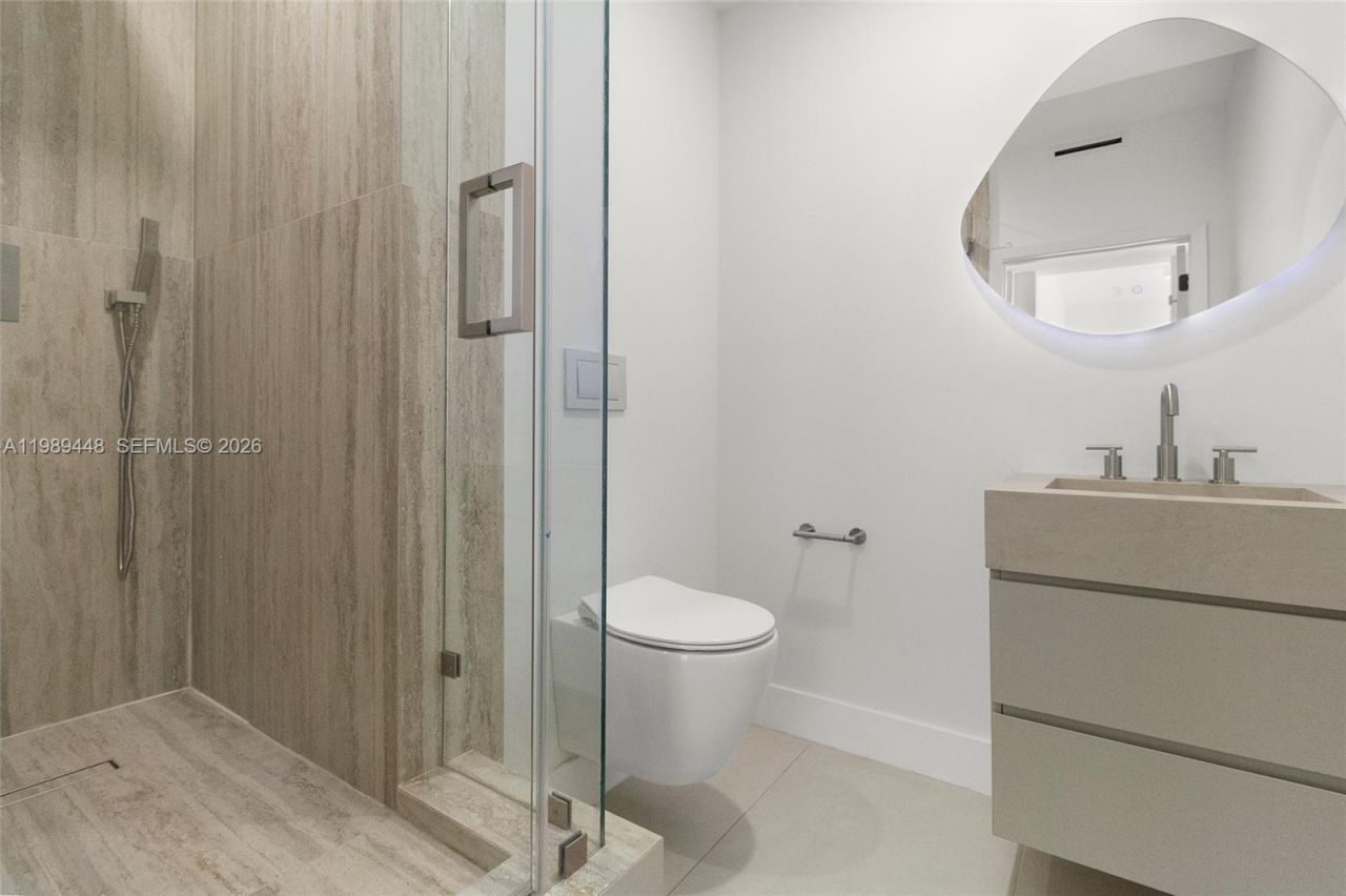 1865 S Ocean Dr, Unit 21C, Hallandale Beach, FL 33009 Photo