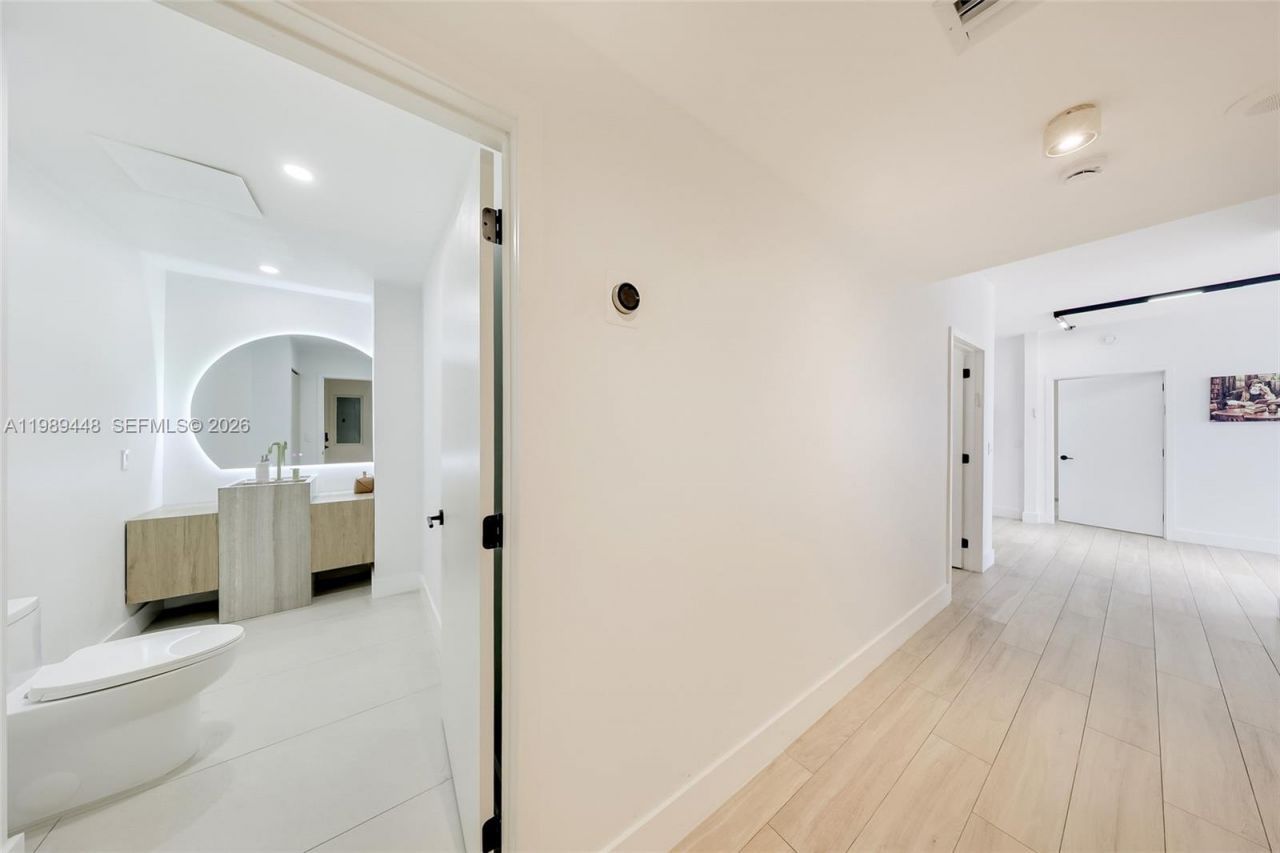 1865 S Ocean Dr, Unit 21C, Hallandale Beach, FL 33009 Photo