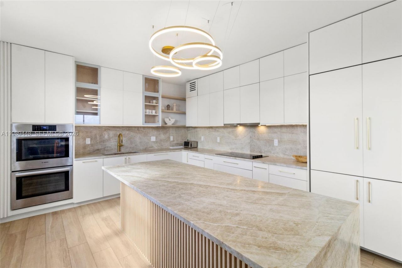 1865 S Ocean Dr, Unit 21C, Hallandale Beach, FL 33009 Photo