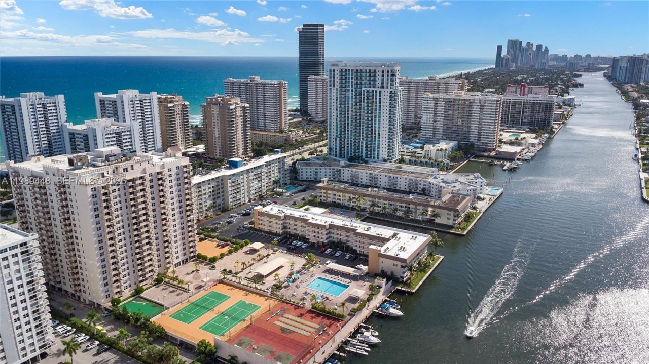1865 S Ocean Dr, Unit 21C, Hallandale Beach, FL 33009 Photo