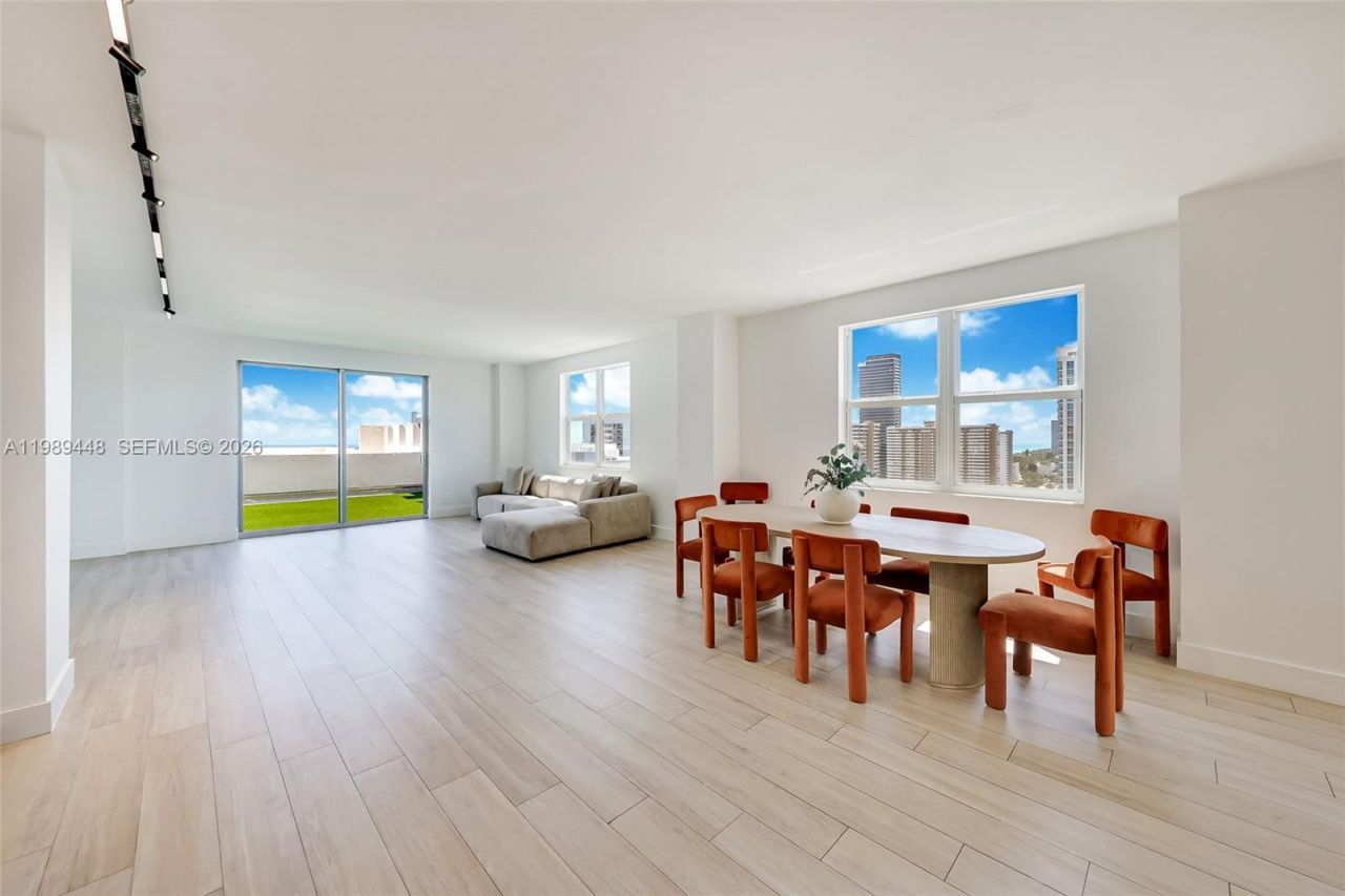 1865 S Ocean Dr, Unit 21C, Hallandale Beach, FL 33009 Photo