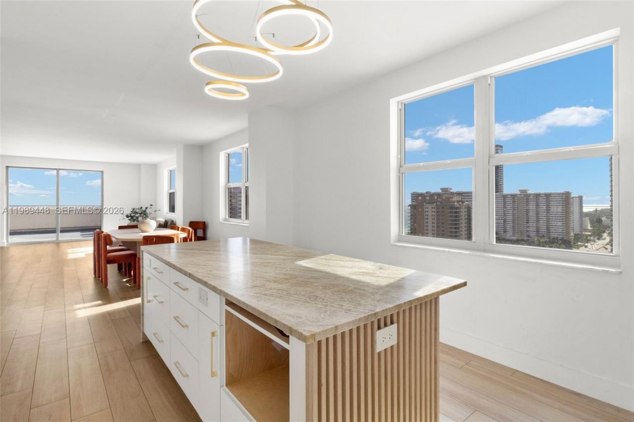 1865 S Ocean Dr, Unit 21C, Hallandale Beach, FL 33009 Photo