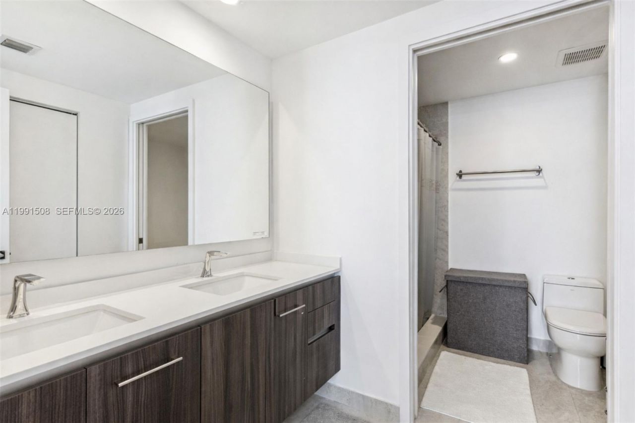 488 NE 18th St, Unit 1805, Miami, FL 33132 Photo