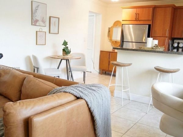 3240 Mary St , Unit S206, Miami, FL 33133