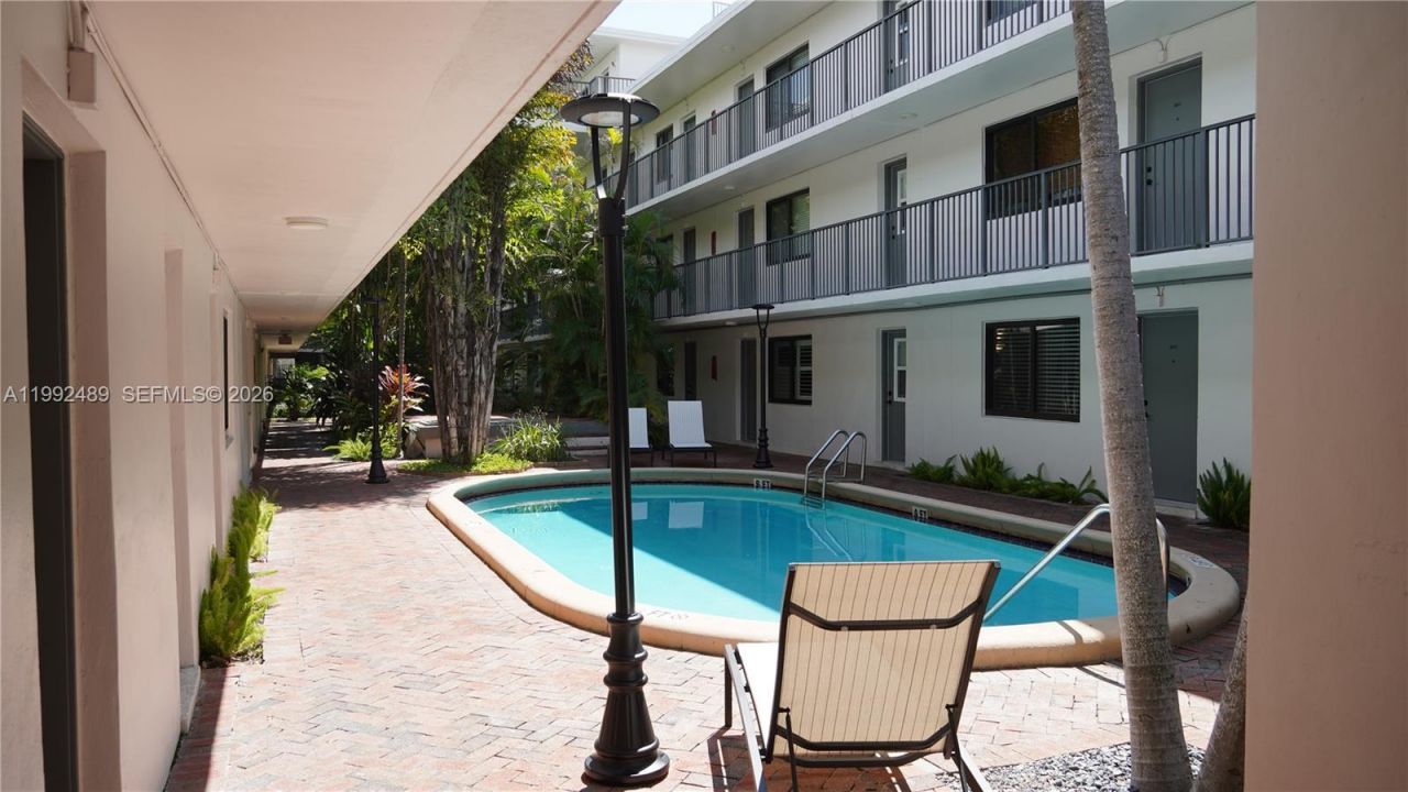 3240 Mary St , Unit S206, Miami, FL 33133 Photo