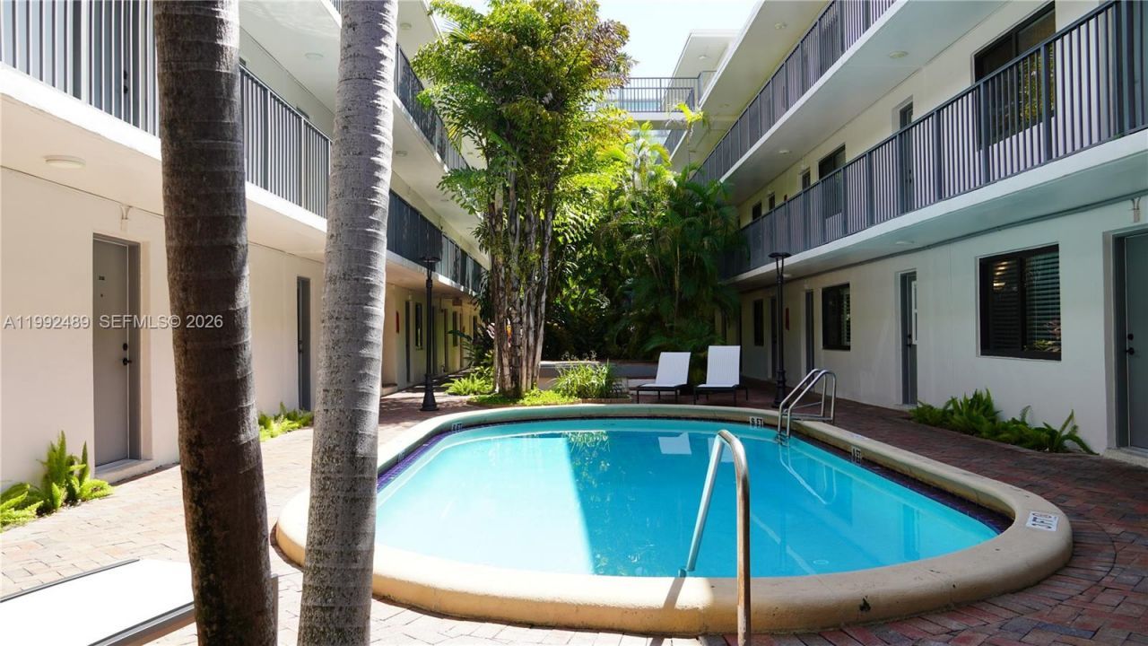 3240 Mary St , Unit S206, Miami, FL 33133 Photo