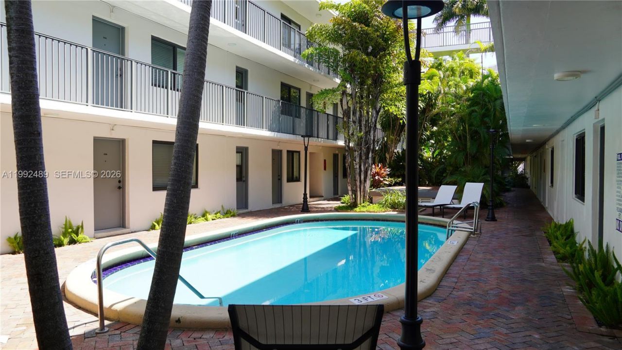 3240 Mary St , Unit S206, Miami, FL 33133 Photo