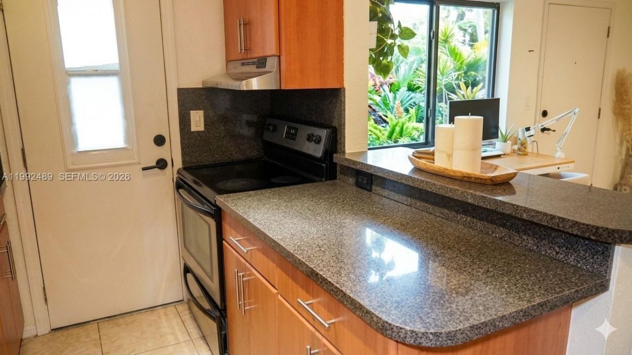 3240 Mary St , Unit S206, Miami, FL 33133 Photo