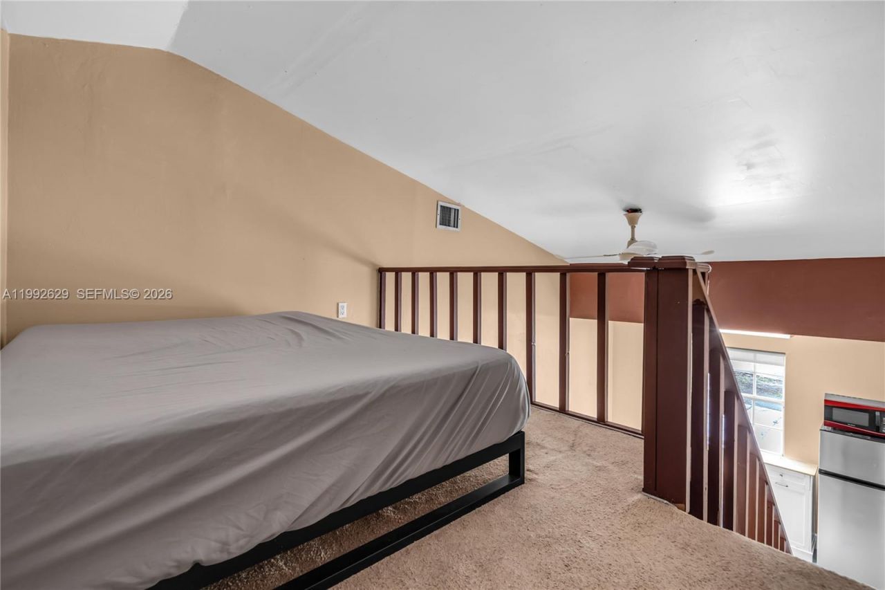 2145 SW 26 St, Miami, FL 33133 Photo