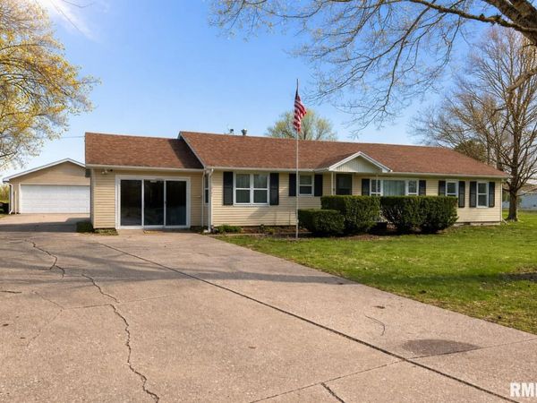 12144 N 1050th Road, Macomb, IL 61455