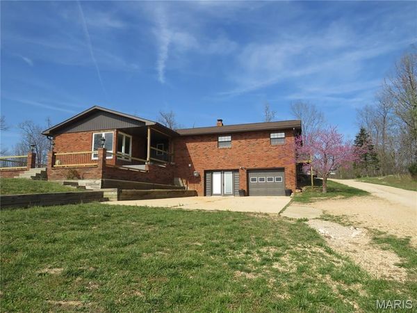772 Highway D , Ellington, MO 63638