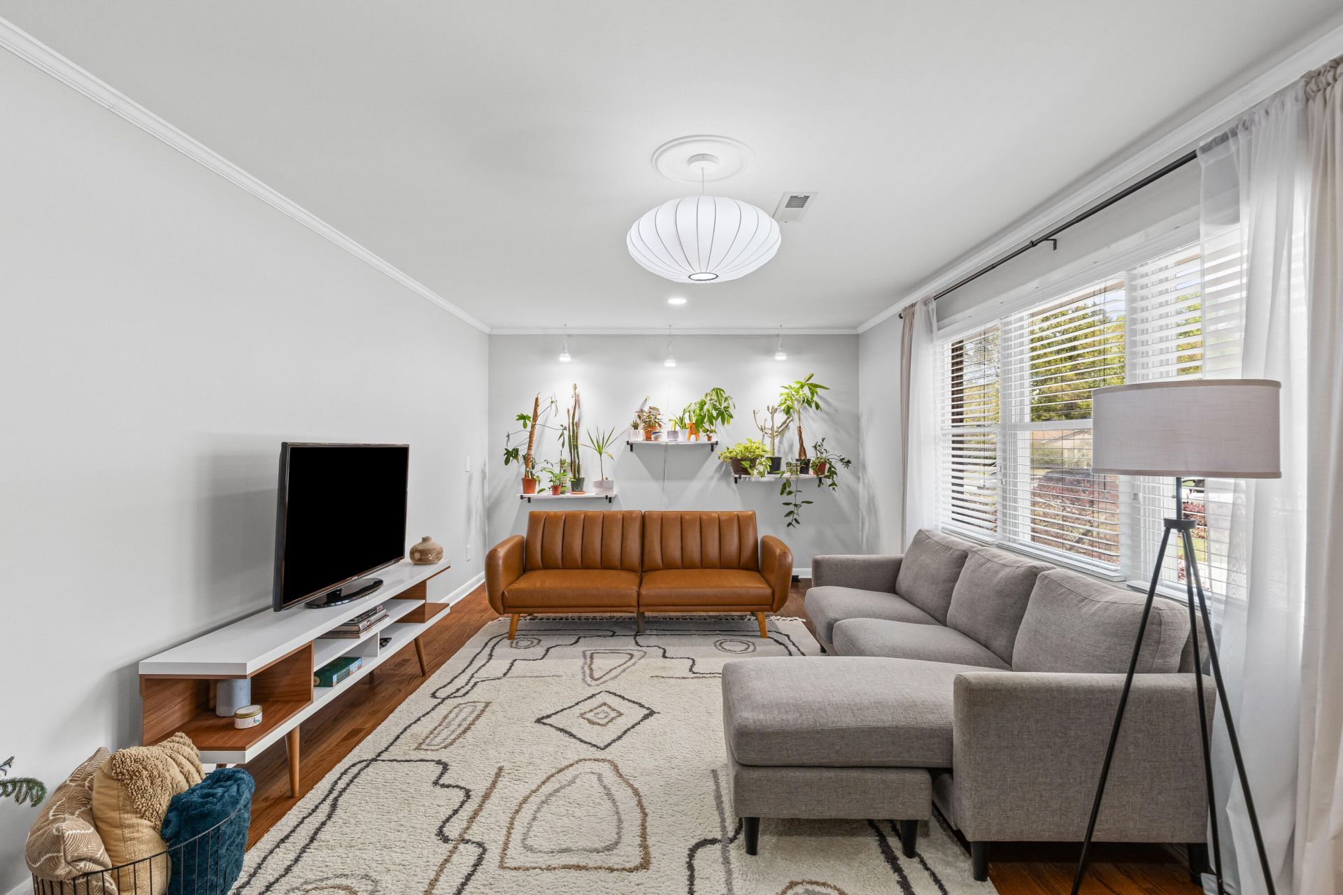 4929 Ashby Avenue Photo 11