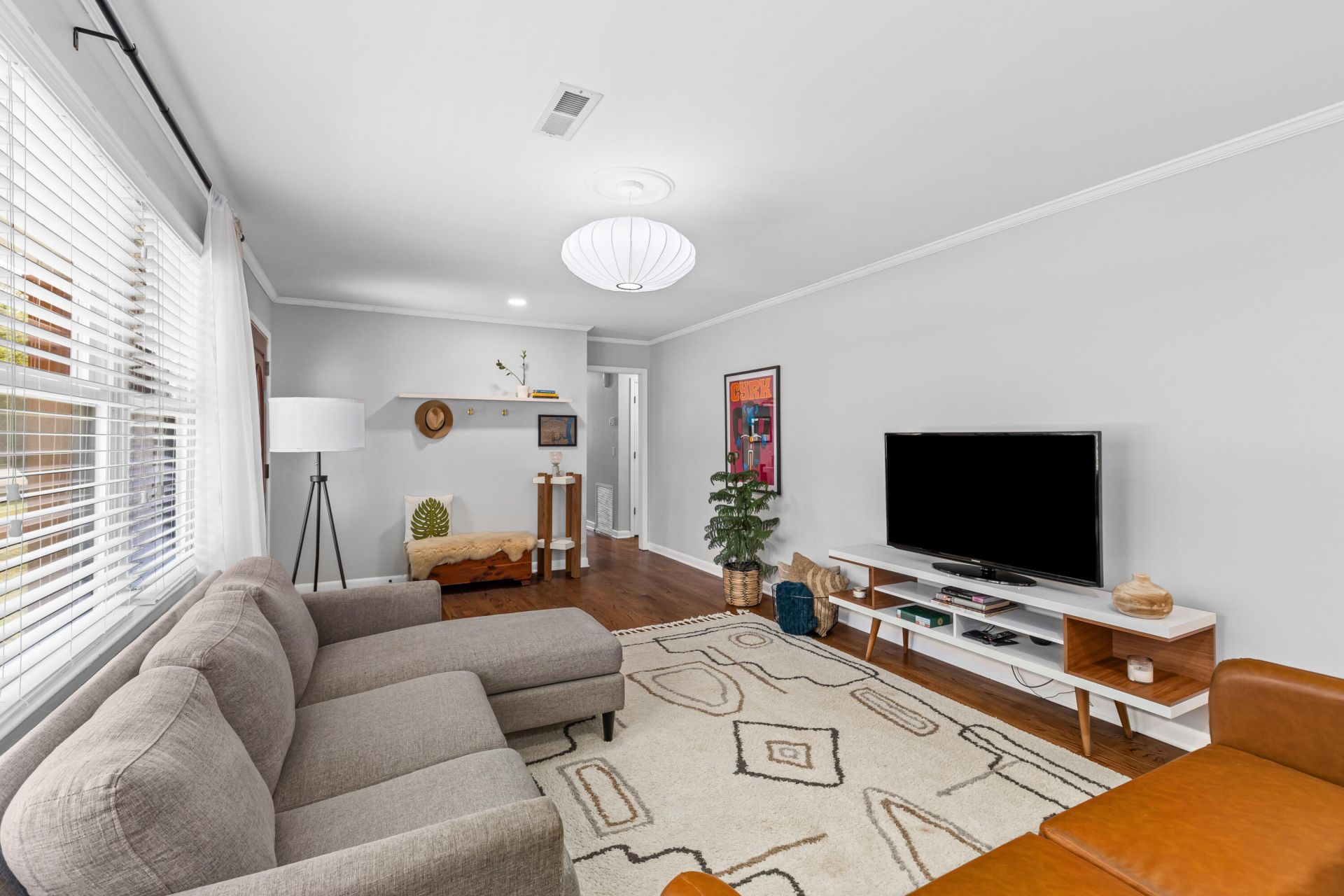 4929 Ashby Avenue Photo 14