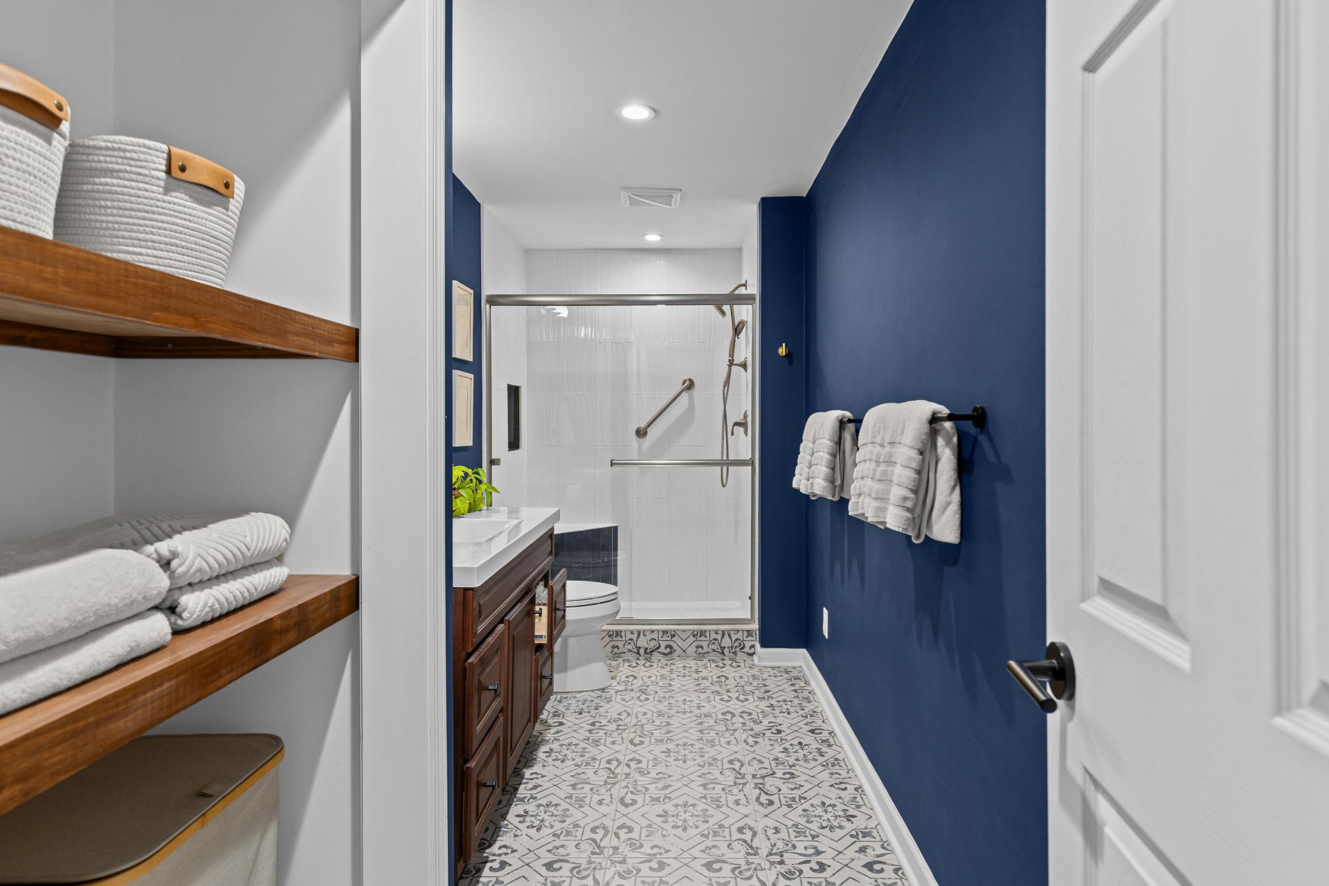 4929 Ashby Avenue Photo 30