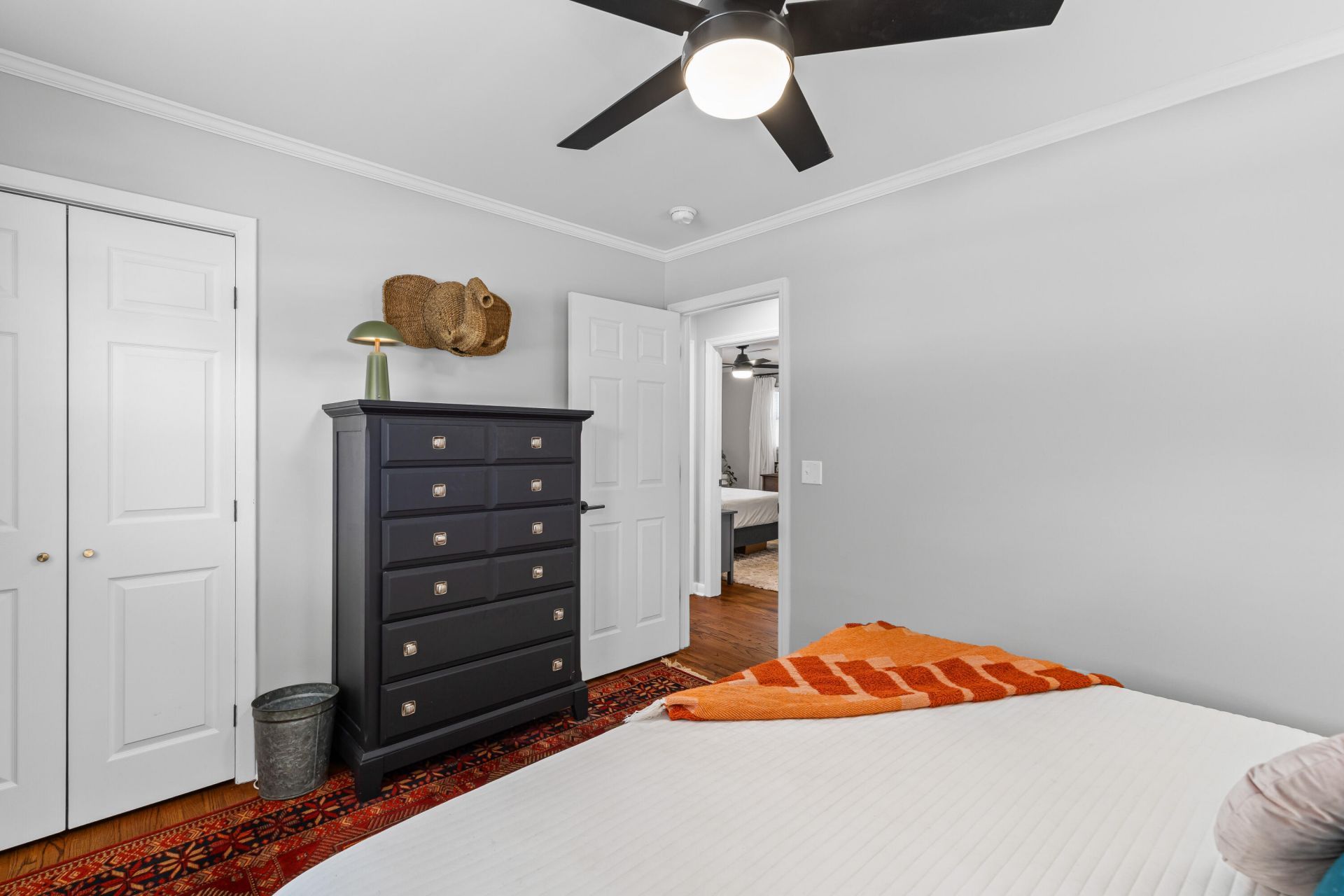 4929 Ashby Avenue Photo 38