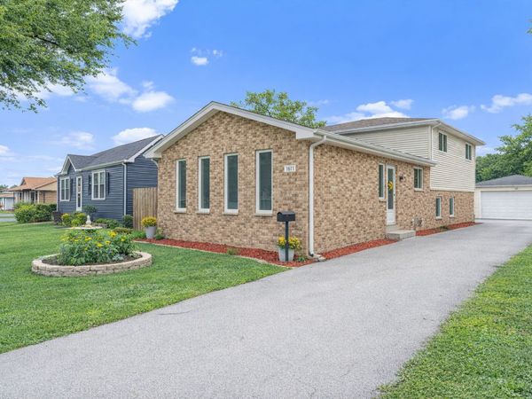 14619 S Albany Avenue , Posen, IL 60469