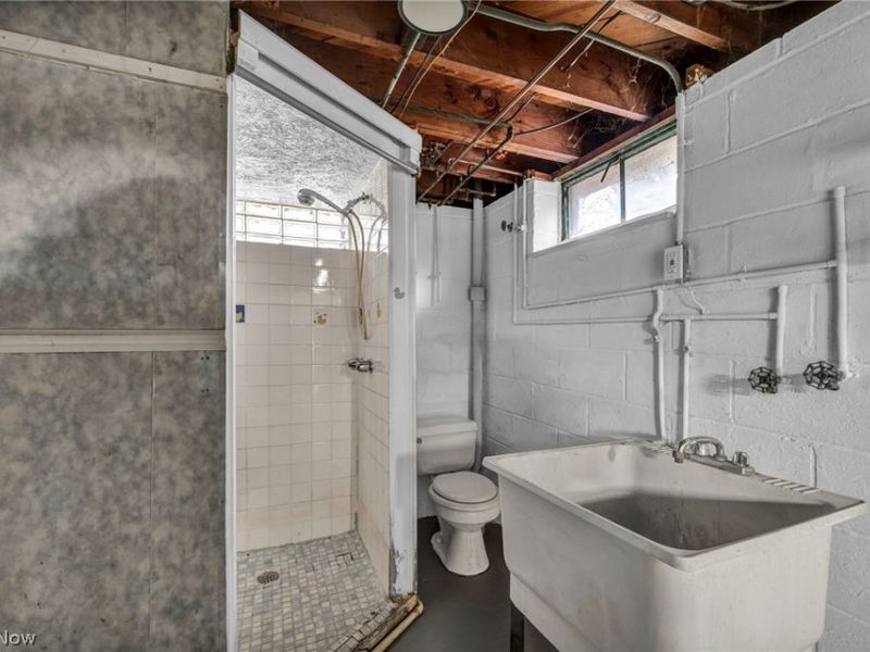 4413 Torrington Avenue, Parma, OH 44134 Photo 32