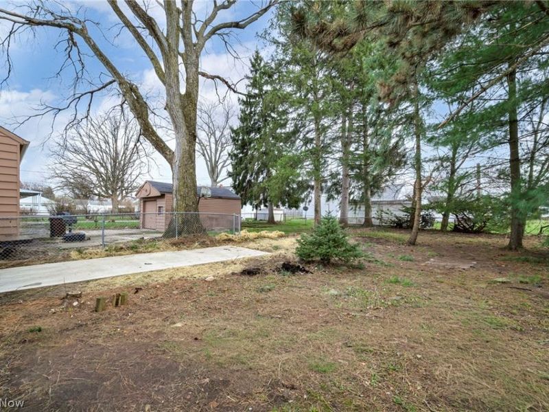 4413 Torrington Avenue, Parma, OH 44134 Photo 34