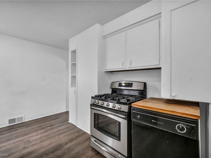 4413 Torrington Avenue, Parma, OH 44134 Photo 7