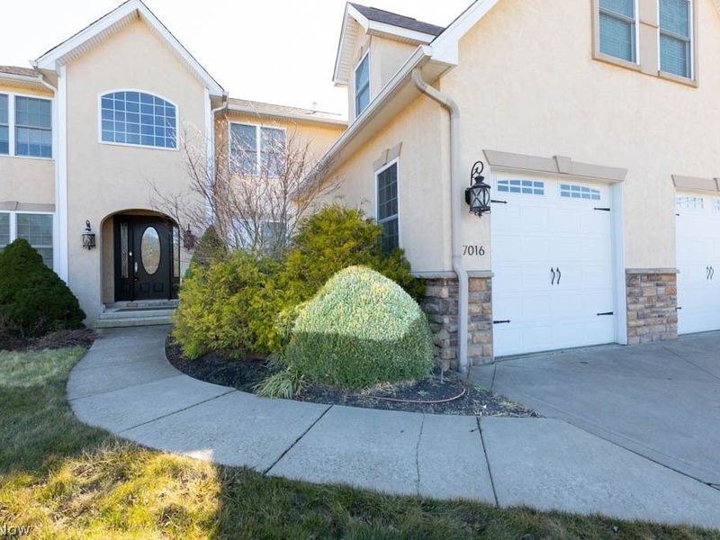 7016 E Sunview Drive, Lakeside Marblehead, OH 43440 Photo 2