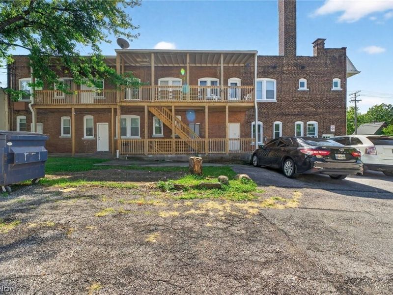 2201 N Taylor Road, Cleveland Heights, OH 44112 Photo 4