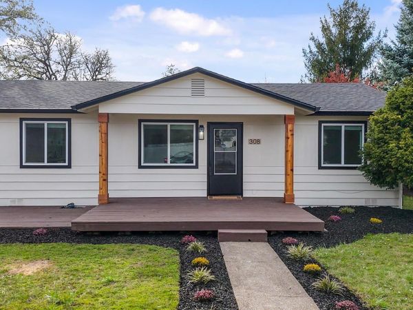 308 S 24th Av, Philomath, OR 97370