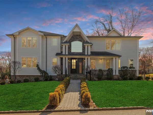 41 Sunset Road, DEMAREST, NJ 07627