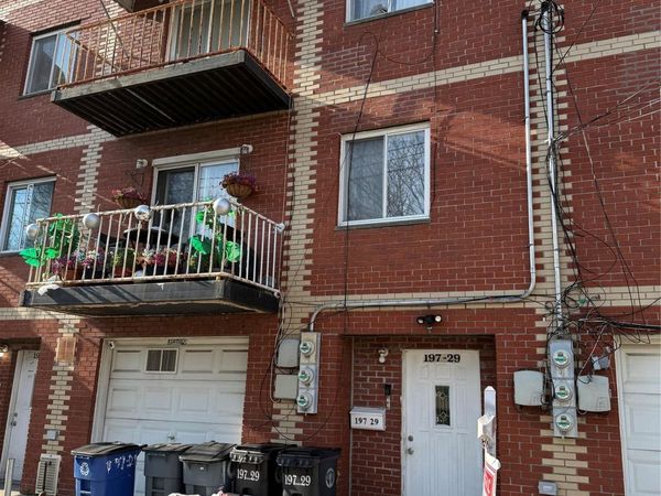 197-29 Hiawatha Avenue , Hollis, NY 11423