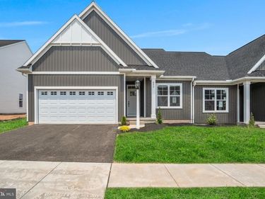 856 SHADOWBROOKE DRIVE , DOVER, PA 17315