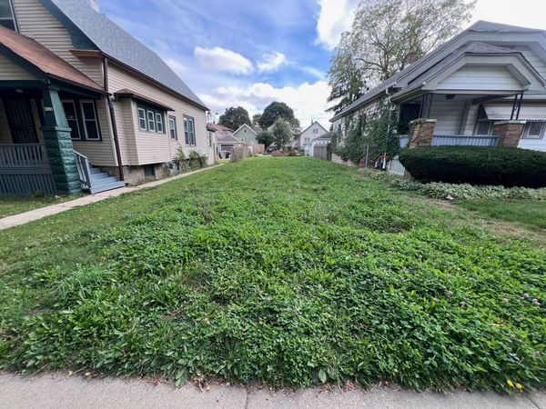 4024 N 19th St, Milwaukee, WI 53209