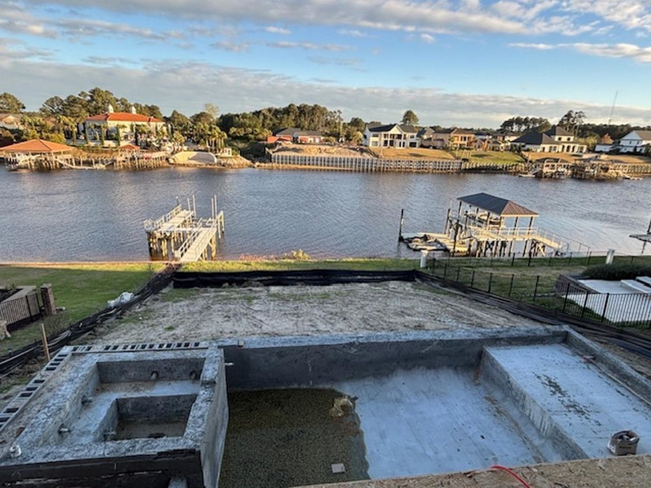 852 Waterton Ave. Photo 14