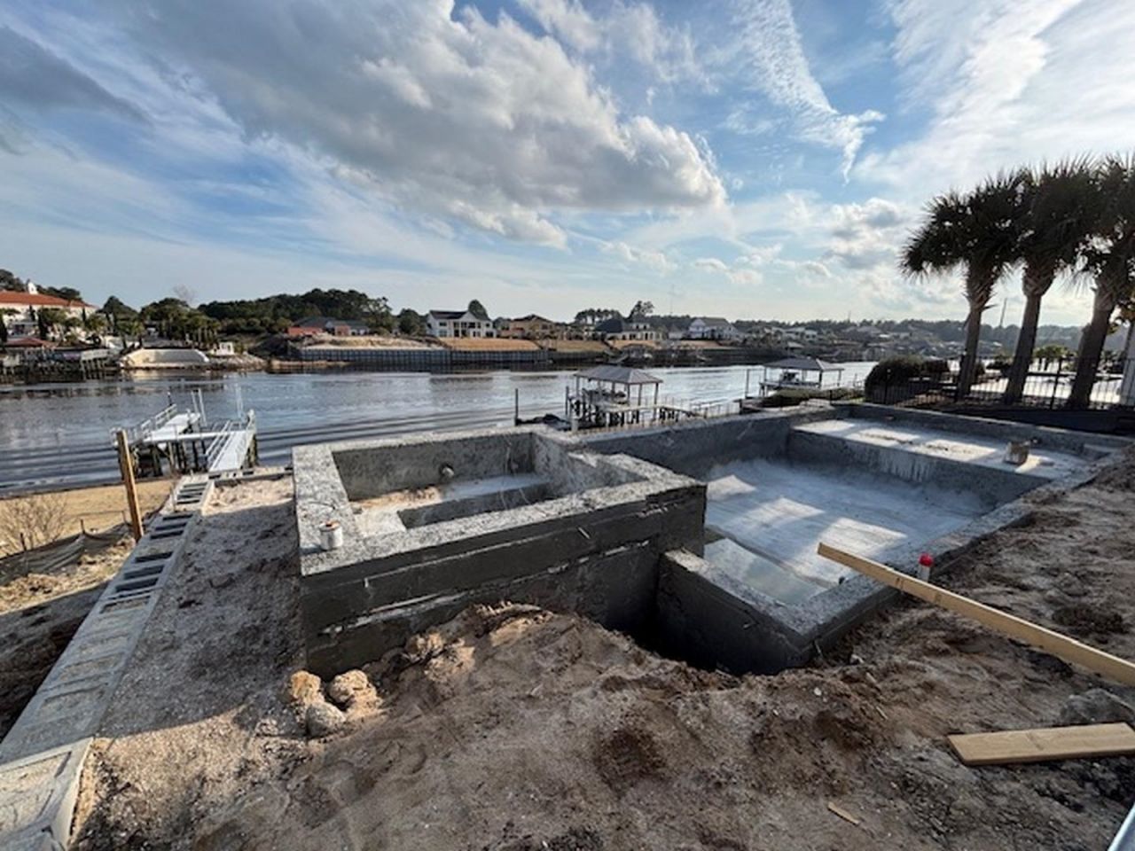 852 Waterton Ave. Photo 6